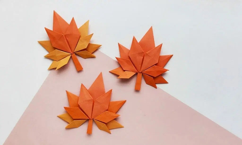 Origami autumn leaf - craft ideas